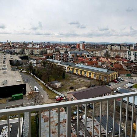 Sunrise Apartment Oradea Bagian luar foto