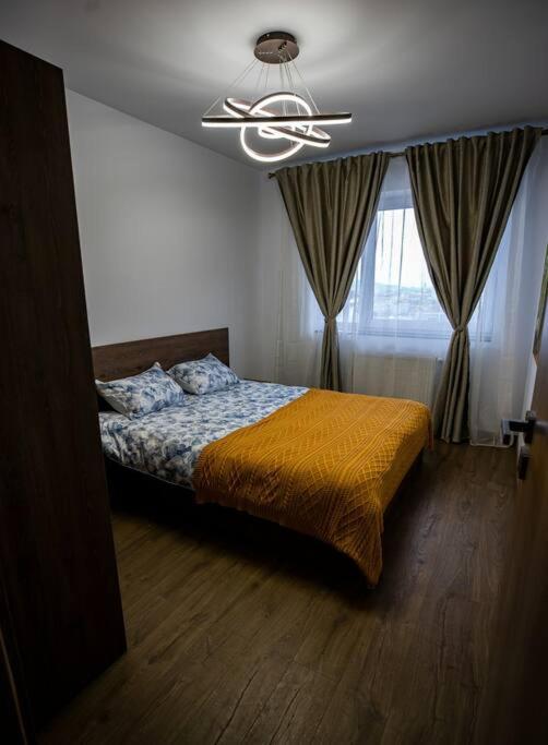 Sunrise Apartment Oradea Bagian luar foto